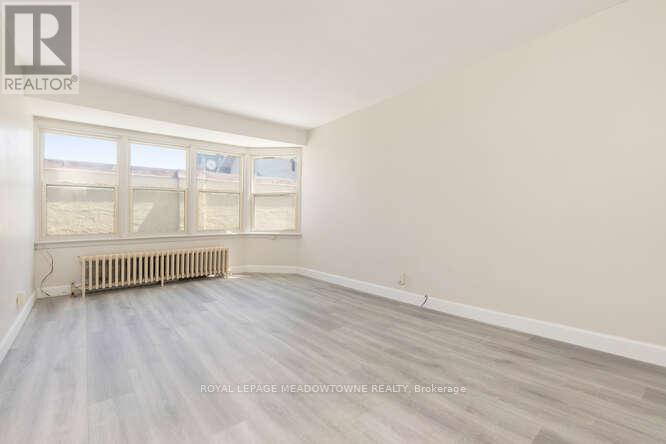 3 - 84 Mill Street, Halton Hills, Ontario  L7G 2C9 - Photo 6 - W12629414