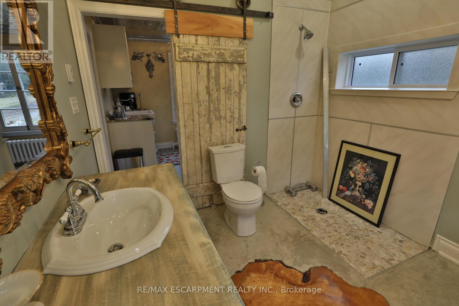 Cottage - 243 Shoreacres Road, Burlington (Shoreacres), Ontario  L7L 2H3 - Photo 18 - W12629422