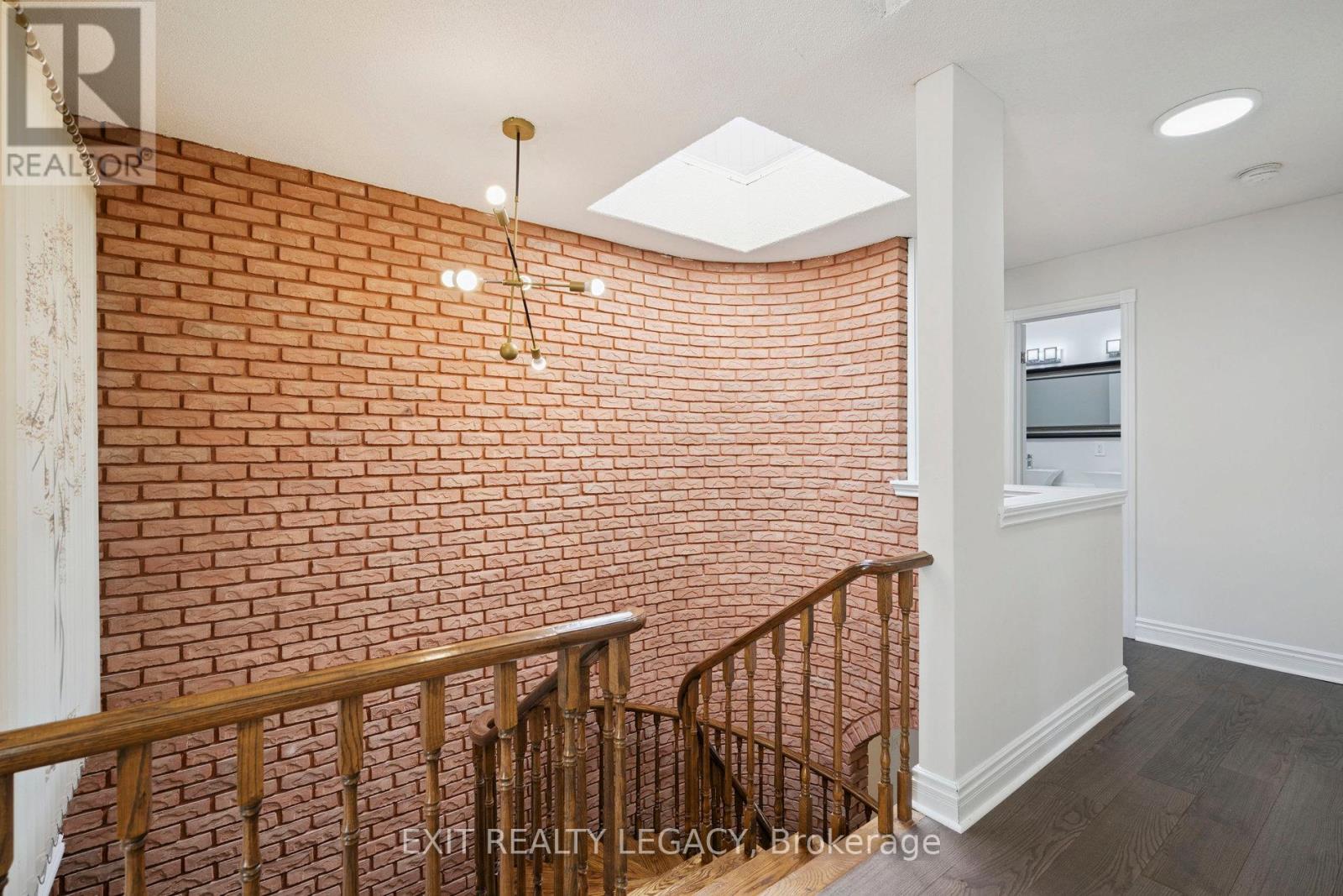 6 Muir Avenue, Toronto, Ontario  M9L 1H3 - Photo 19 - W12629424