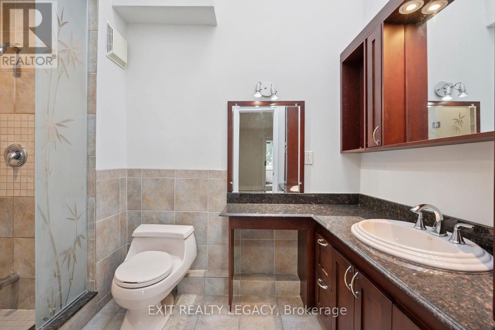 6 Muir Avenue, Toronto, Ontario  M9L 1H3 - Photo 25 - W12629424