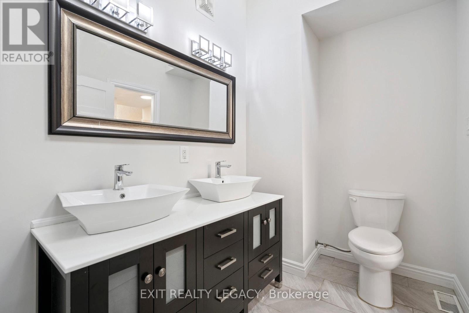 6 Muir Avenue, Toronto, Ontario  M9L 1H3 - Photo 33 - W12629424