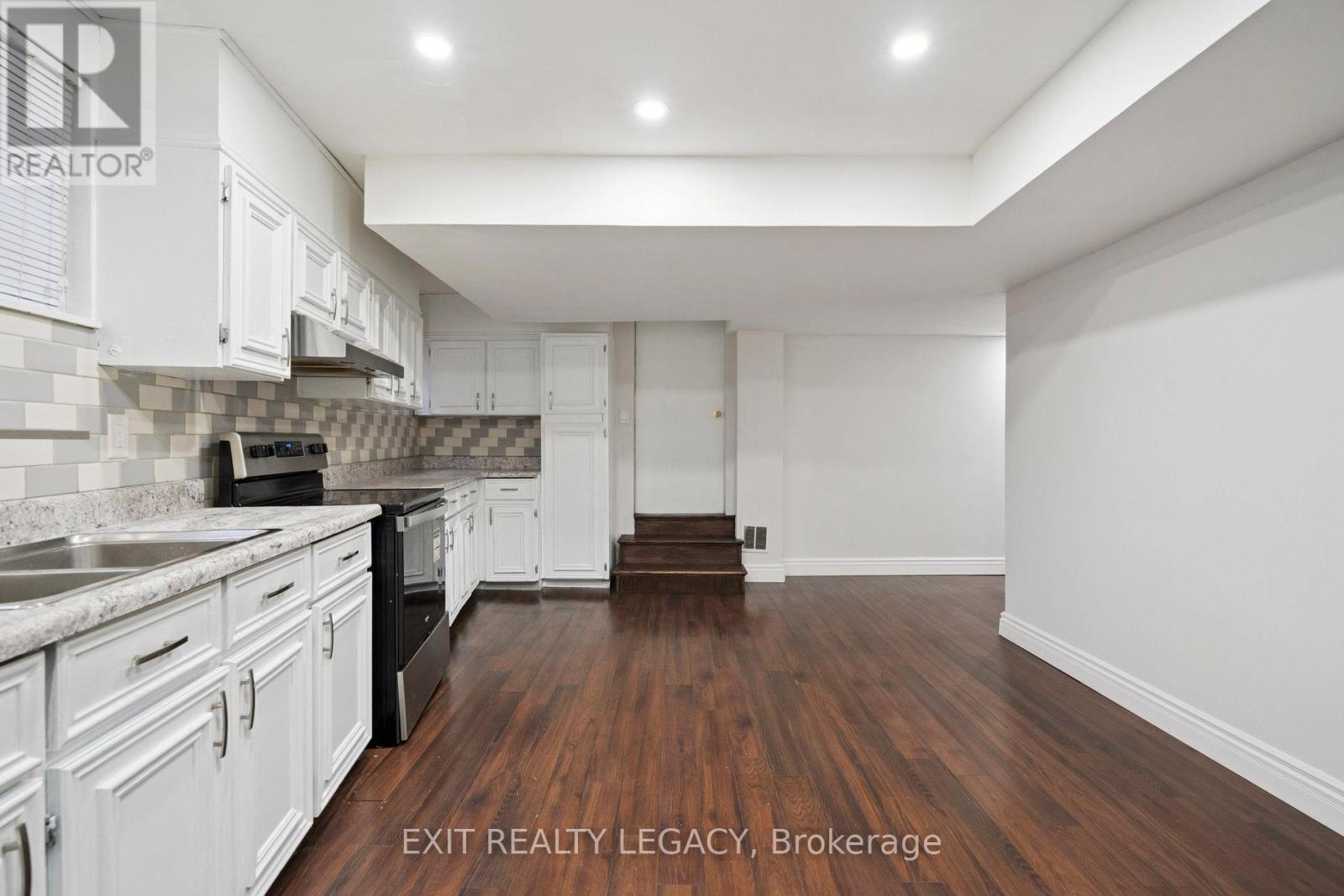 6 Muir Avenue, Toronto, Ontario  M9L 1H3 - Photo 41 - W12629424