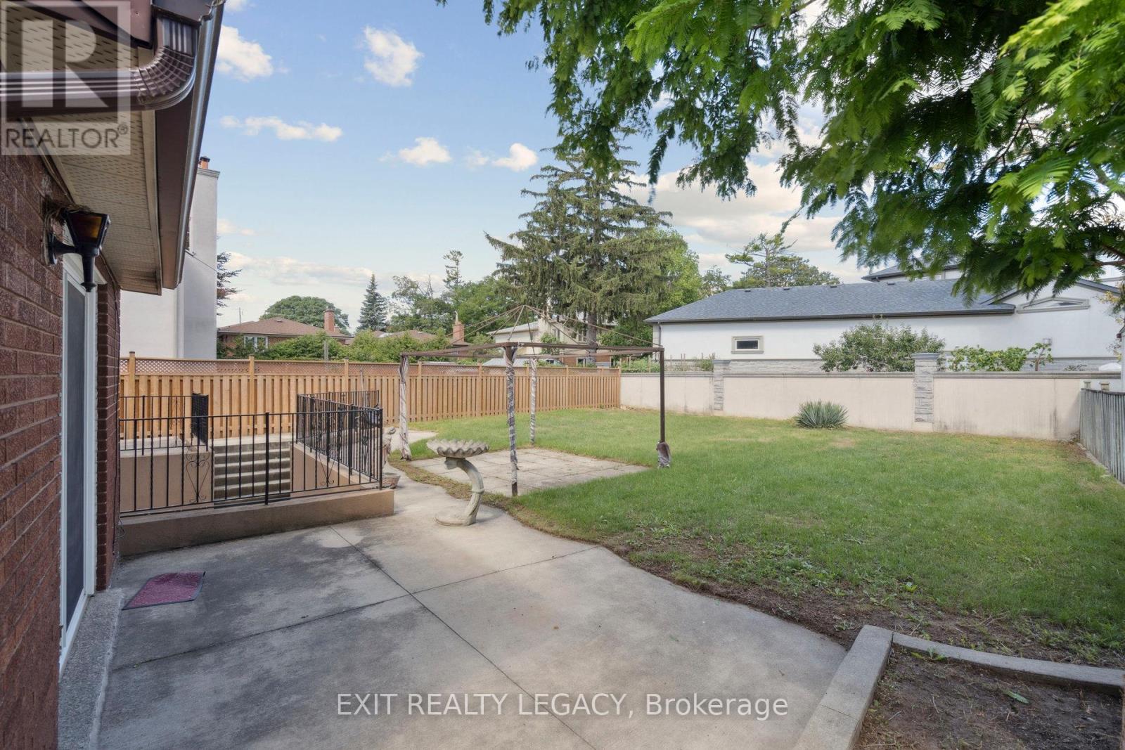 6 Muir Avenue, Toronto, Ontario  M9L 1H3 - Photo 47 - W12629424