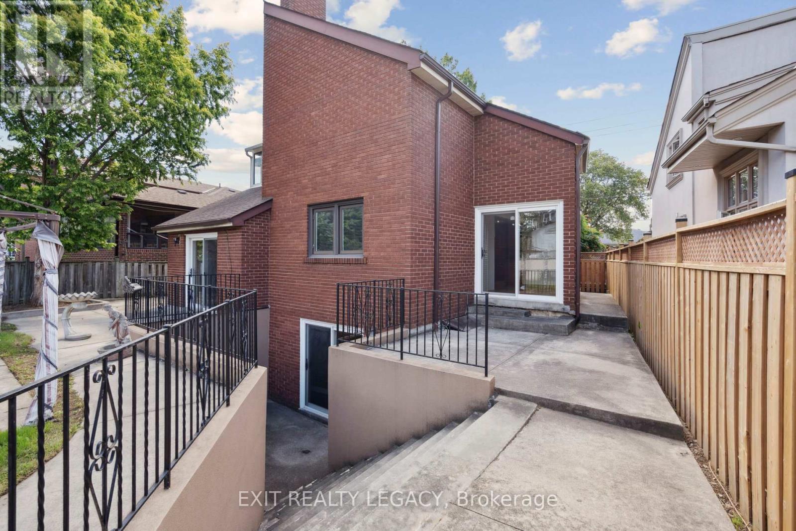 6 Muir Avenue, Toronto, Ontario  M9L 1H3 - Photo 48 - W12629424