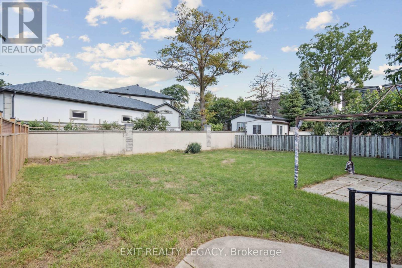 6 Muir Avenue, Toronto, Ontario  M9L 1H3 - Photo 49 - W12629424