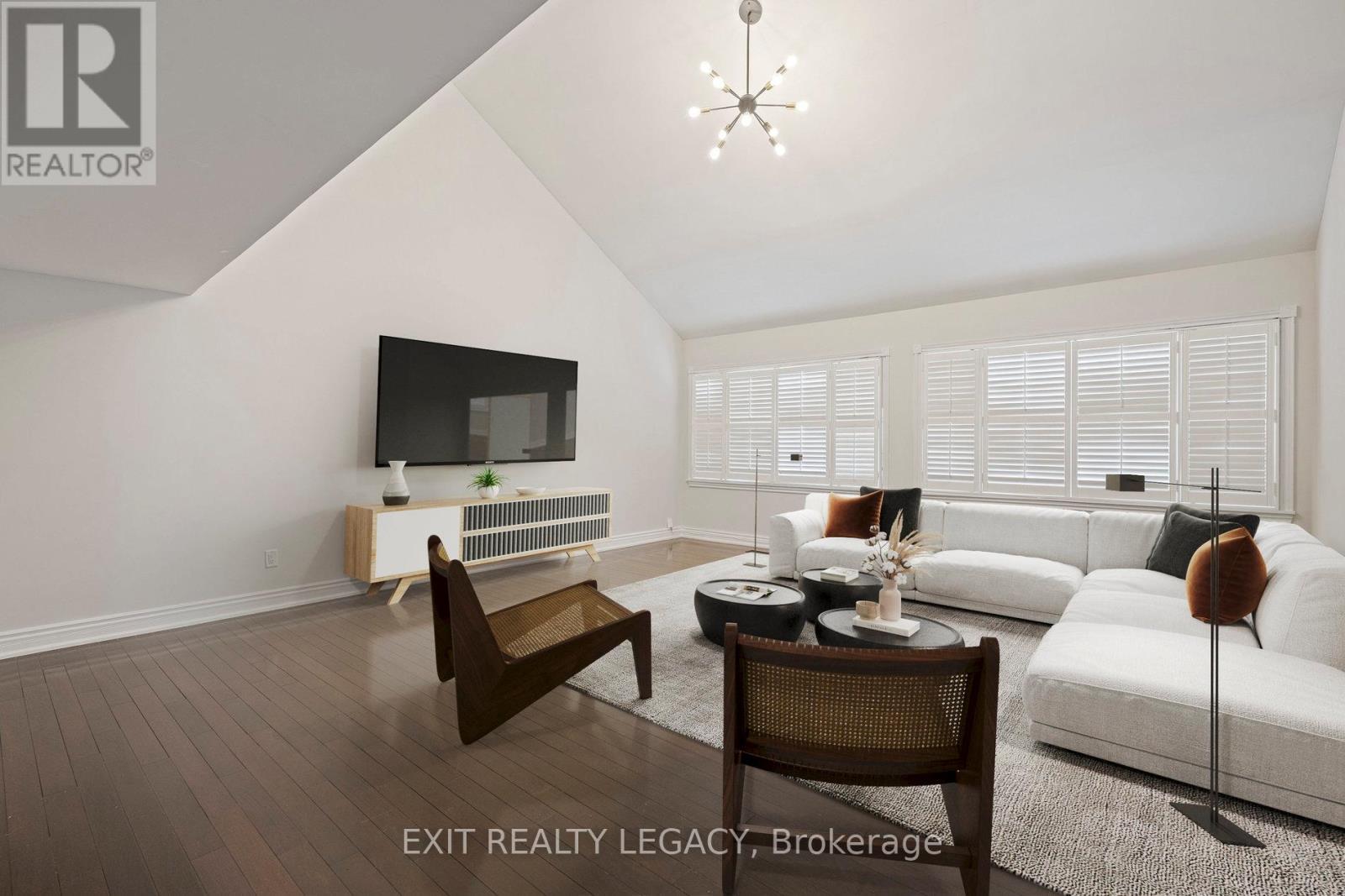 6 Muir Avenue, Toronto, Ontario  M9L 1H3 - Photo 6 - W12629424