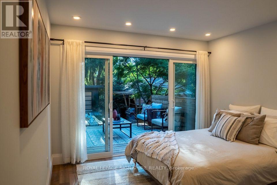 Main - 166 Oakmount Road, Toronto, Ontario  M6P 2M9 - Photo 10 - W12629448