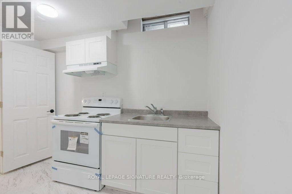 Lower - 48 Lawndale Crescent, Brampton, Ontario  L6S 3L4 - Photo 7 - W12629454