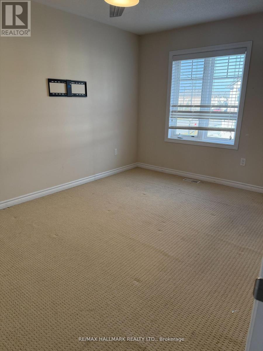 74 Lloyd Crescent, Brampton (Northwest Brampton), Ontario  L7A 4J6 - Photo 6 - W12629552