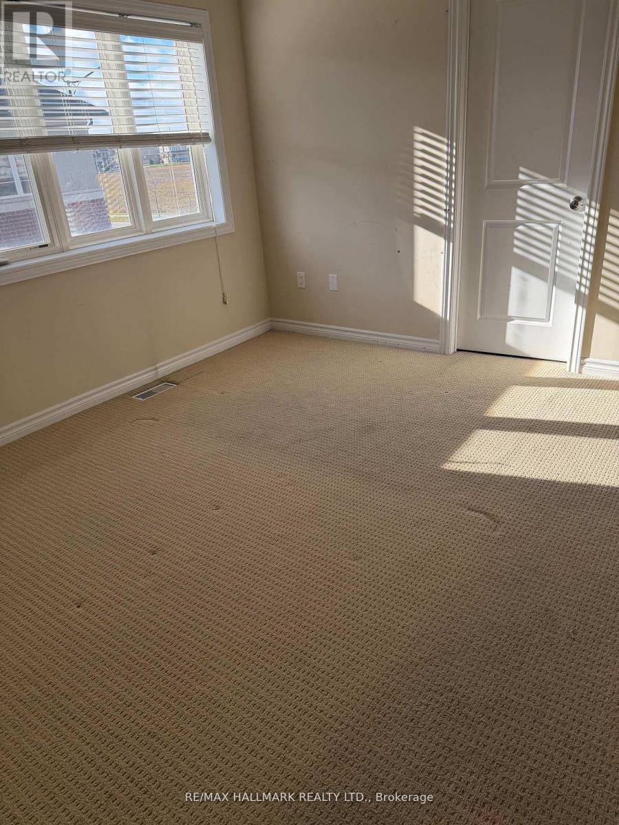 74 Lloyd Crescent, Brampton (Northwest Brampton), Ontario  L7A 4J6 - Photo 9 - W12629552