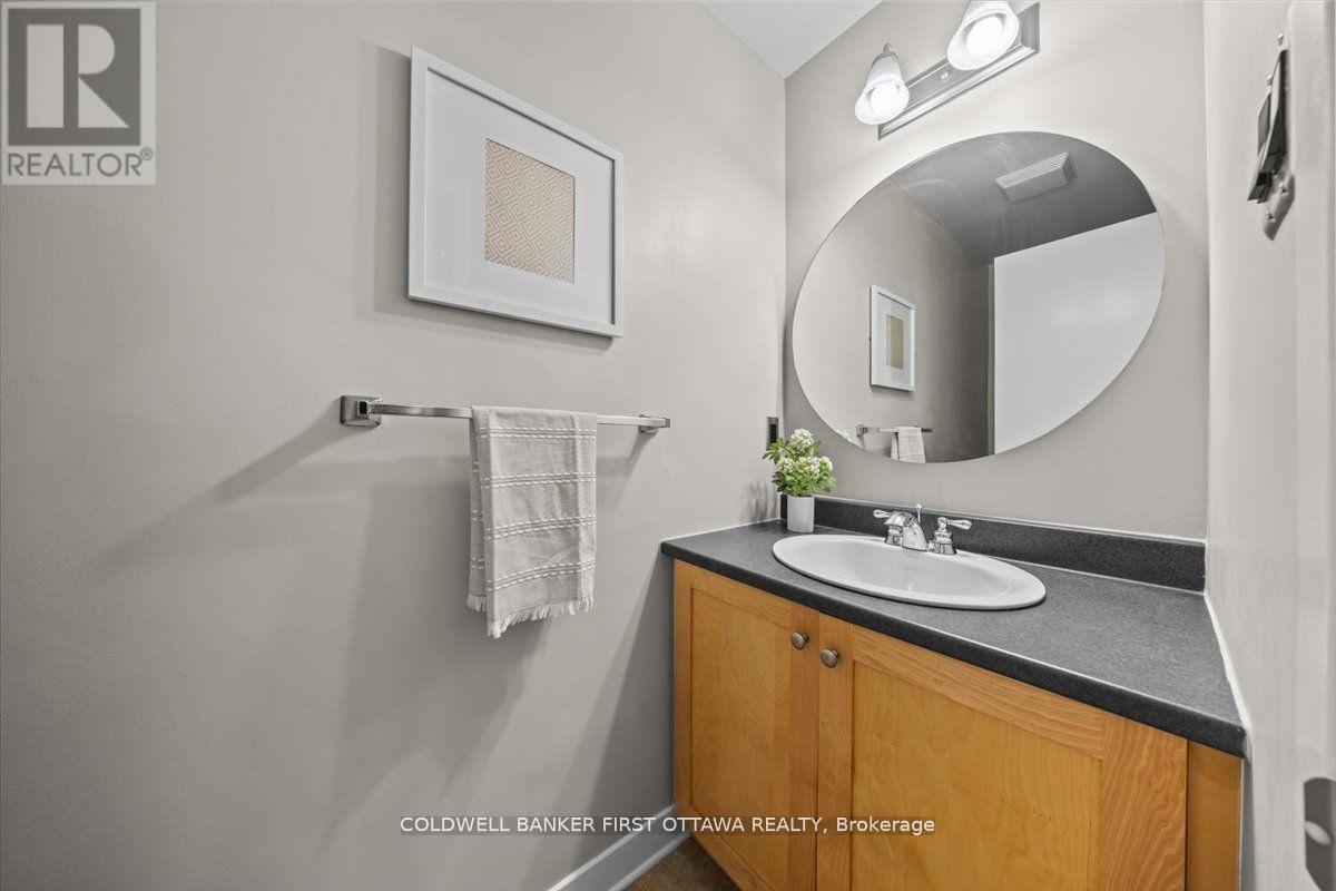 F - 414 Nepean Street, Ottawa, Ontario K1R 5G7 - Photo 10 - X12629554