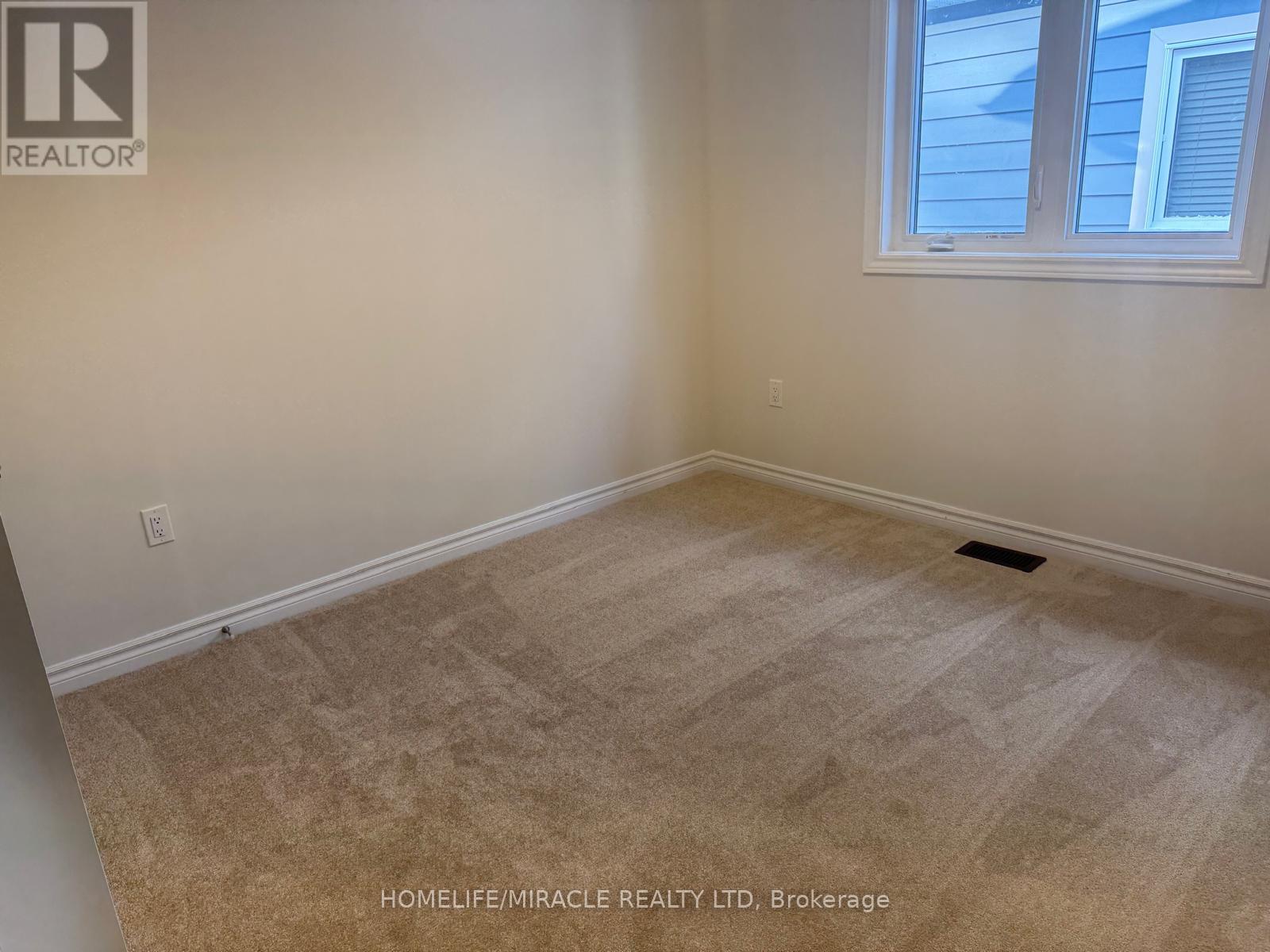 165 Beechwood Forest Lane, Gravenhurst, Ontario  P1P 0H8 - Photo 12 - X12629502