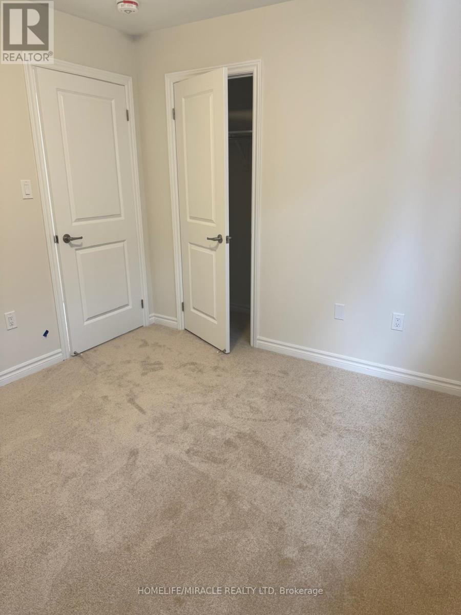 165 Beechwood Forest Lane, Gravenhurst, Ontario  P1P 0H8 - Photo 4 - X12629502