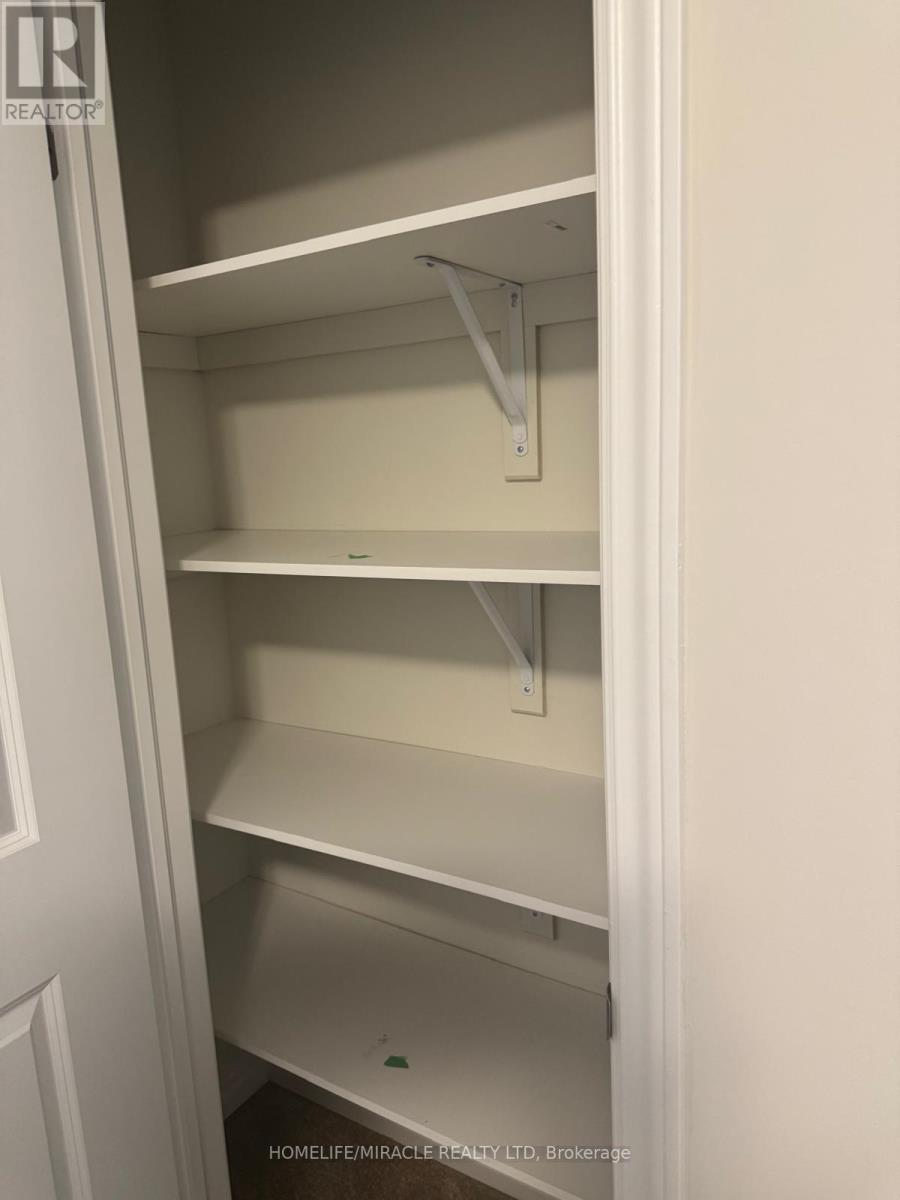 165 Beechwood Forest Lane, Gravenhurst, Ontario  P1P 0H8 - Photo 7 - X12629502