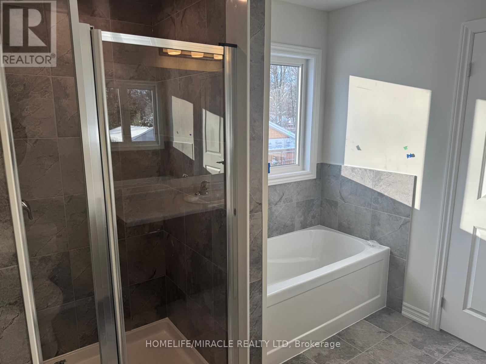 165 Beechwood Forest Lane, Gravenhurst, Ontario  P1P 0H8 - Photo 8 - X12629502