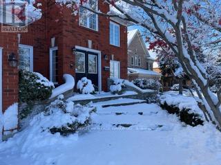 668 Chaleur Place, Newmarket, Ontario  L3X 1L6 - Photo 3 - N12550616