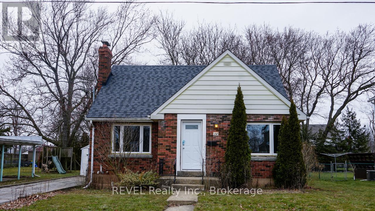 Lower - 22 Greenwood Avenue, Welland, Ontario  L3C 4B2 - Photo 1 - X12397892