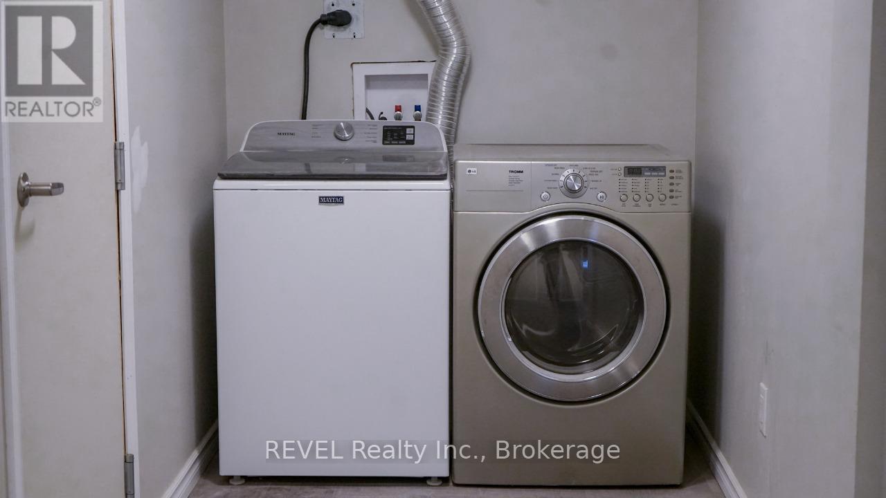 Lower - 22 Greenwood Avenue, Welland, Ontario  L3C 4B2 - Photo 11 - X12397892