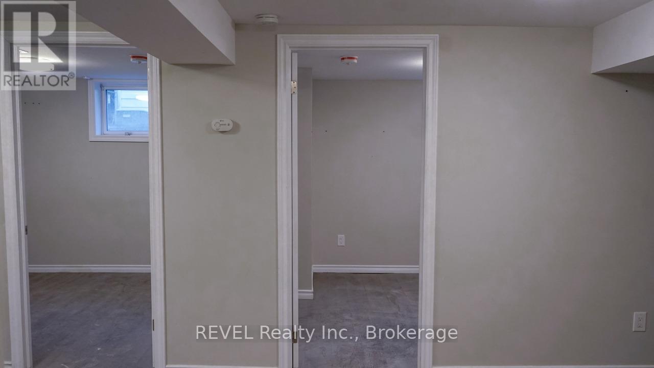 Lower - 22 Greenwood Avenue, Welland, Ontario  L3C 4B2 - Photo 14 - X12397892