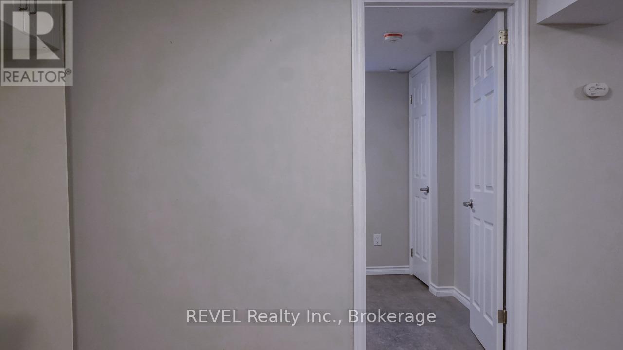 Lower - 22 Greenwood Avenue, Welland, Ontario  L3C 4B2 - Photo 21 - X12397892