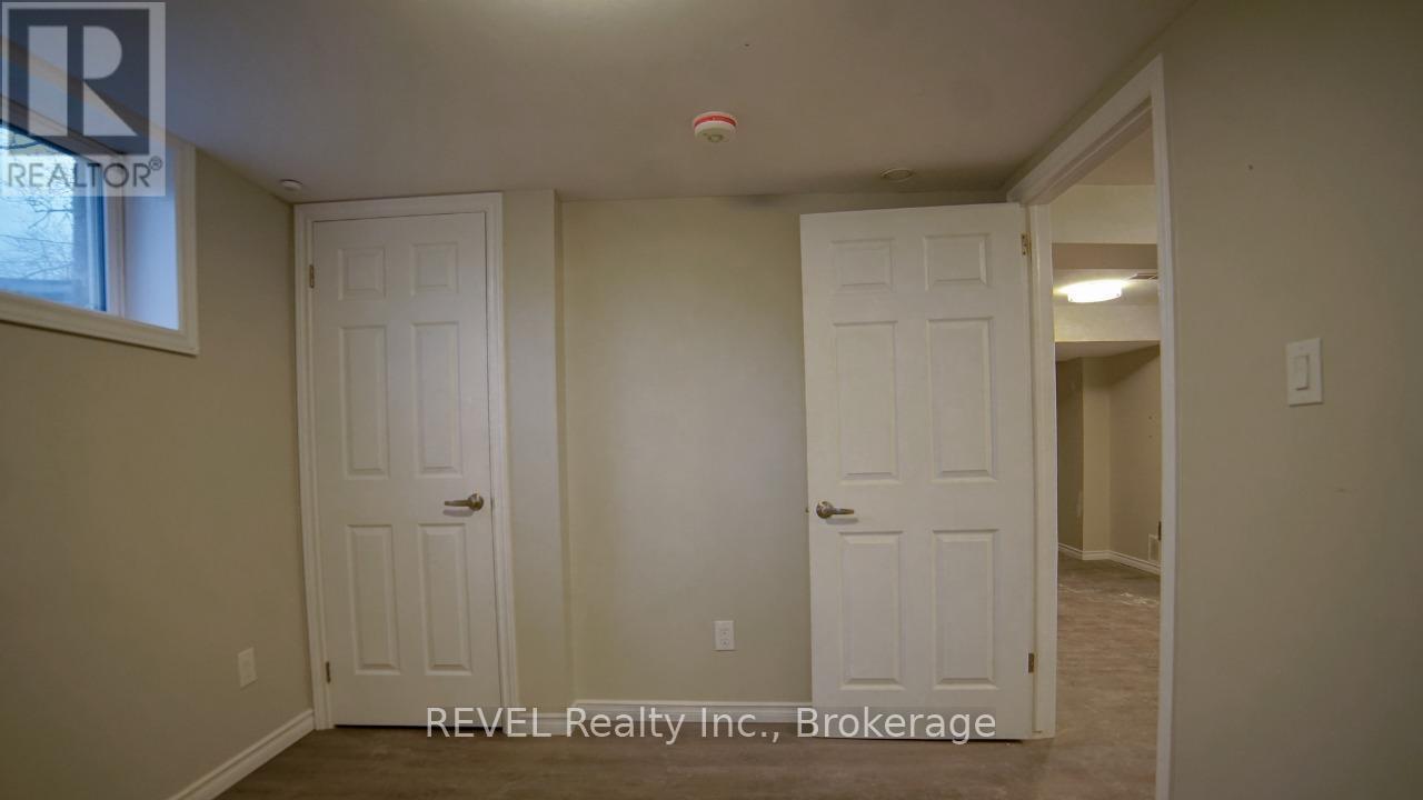 Lower - 22 Greenwood Avenue, Welland, Ontario  L3C 4B2 - Photo 25 - X12397892