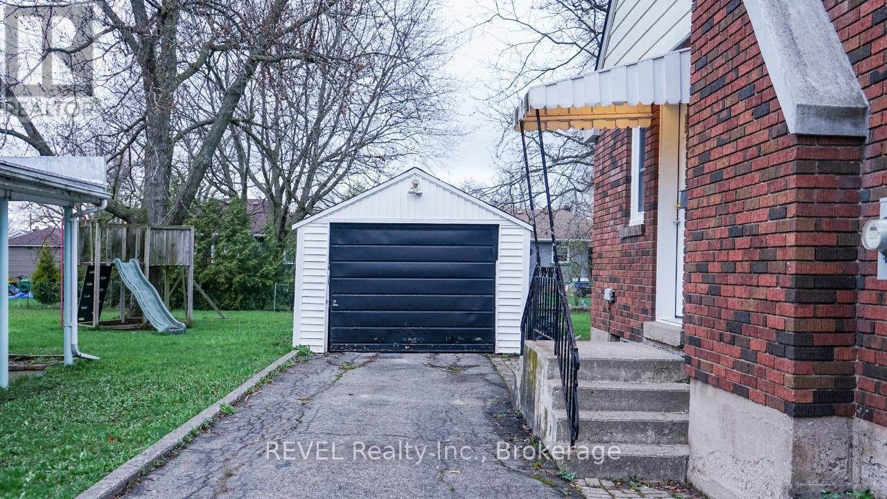 Lower - 22 Greenwood Avenue, Welland, Ontario  L3C 4B2 - Photo 32 - X12397892