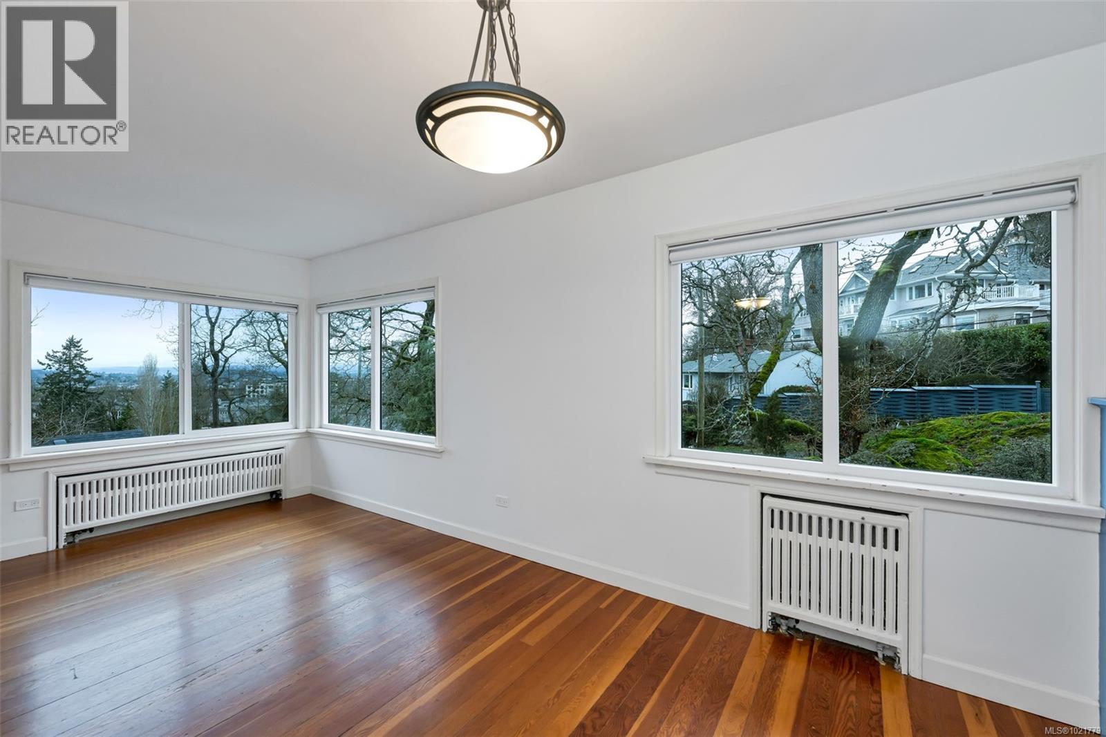 1181 Clovelly Terr, Saanich, British Columbia  V8P 1V7 - Photo 15 - 1021779