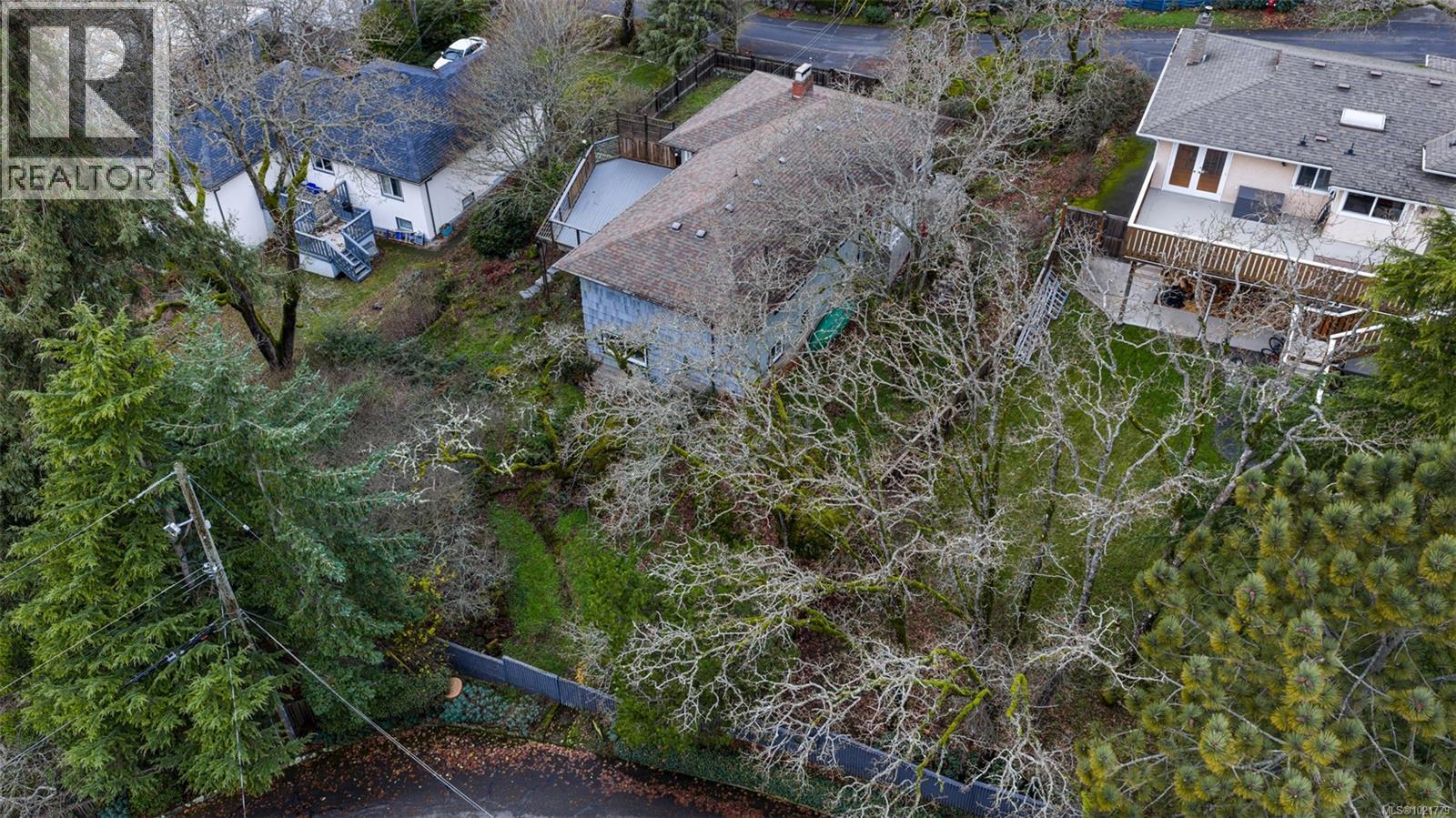 1181 Clovelly Terr, Saanich, British Columbia  V8P 1V7 - Photo 73 - 1021779