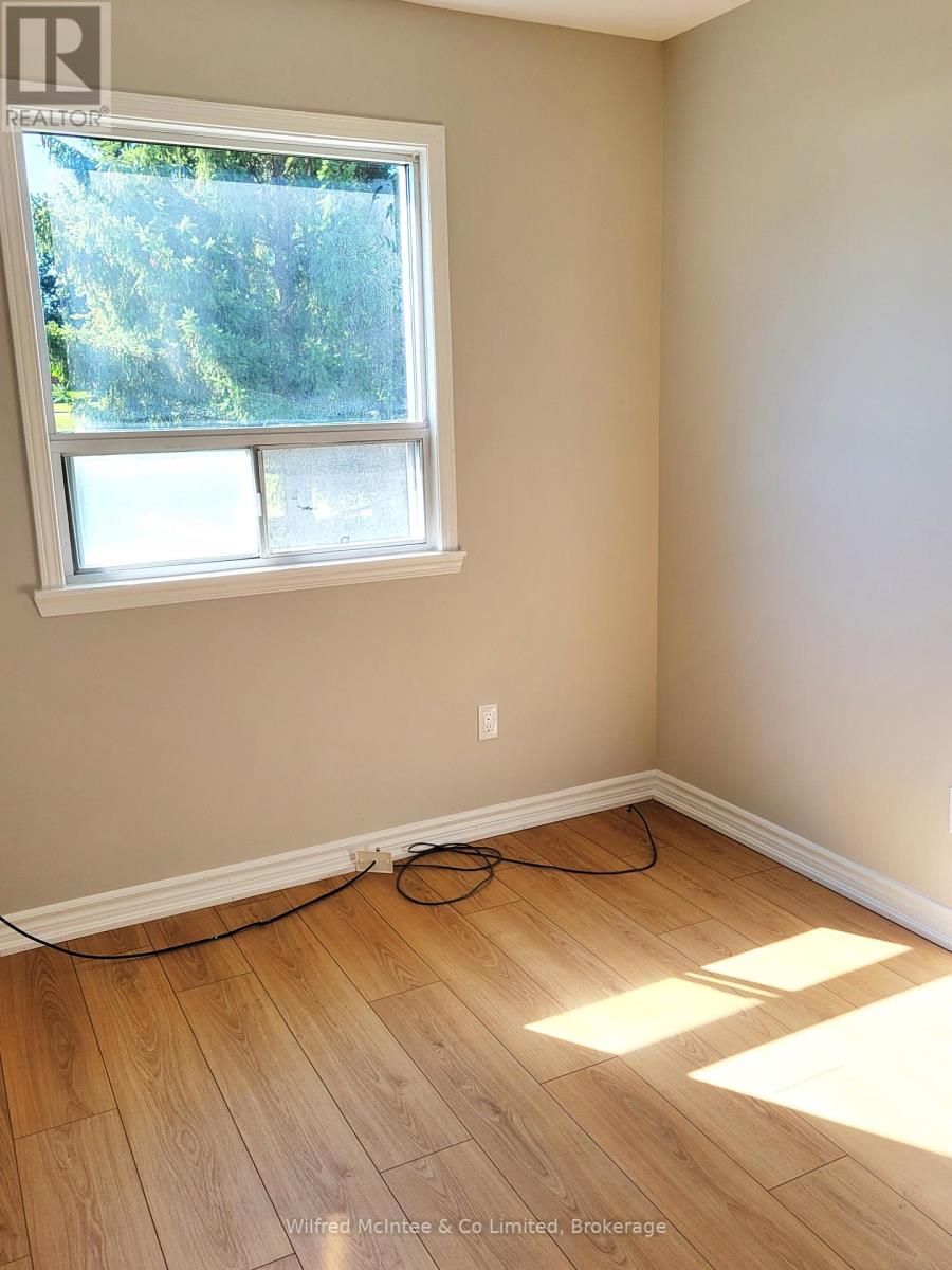 104 Meadows Drive, West Grey, Ontario N4N 3B8 - Photo 10 - X12629602