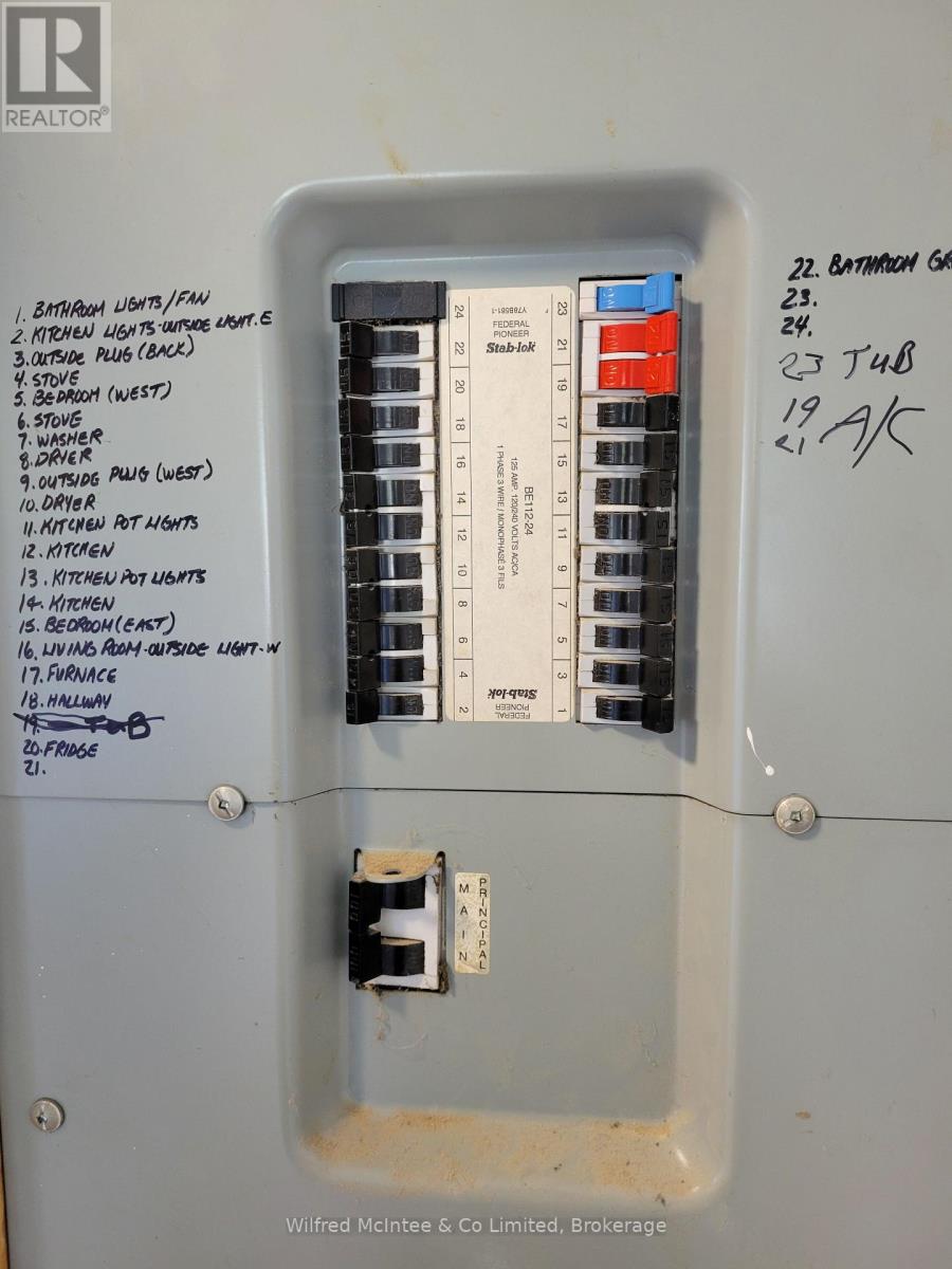 104 Meadows Drive, West Grey, Ontario N4N 3B8 - Photo 15 - X12629602