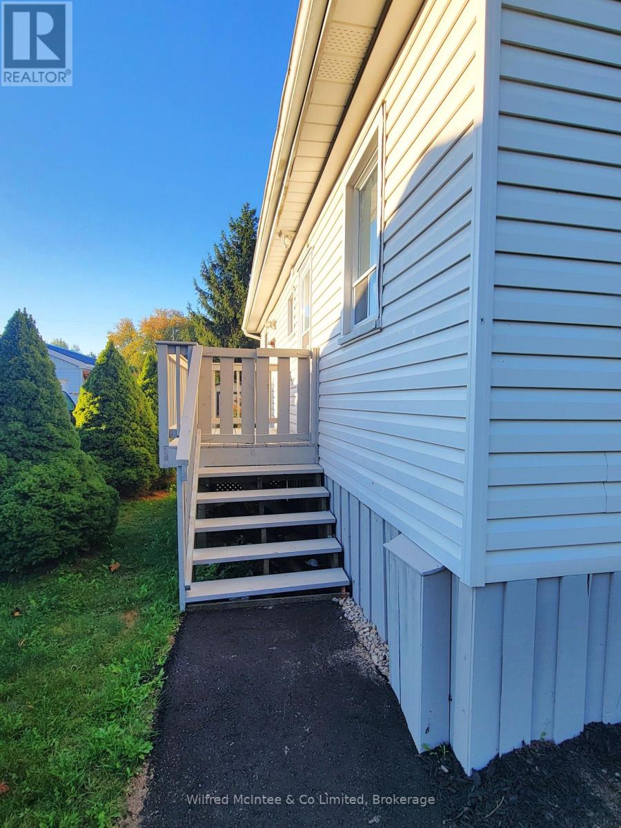 104 Meadows Drive, West Grey, Ontario N4N 3B8 - Photo 19 - X12629602