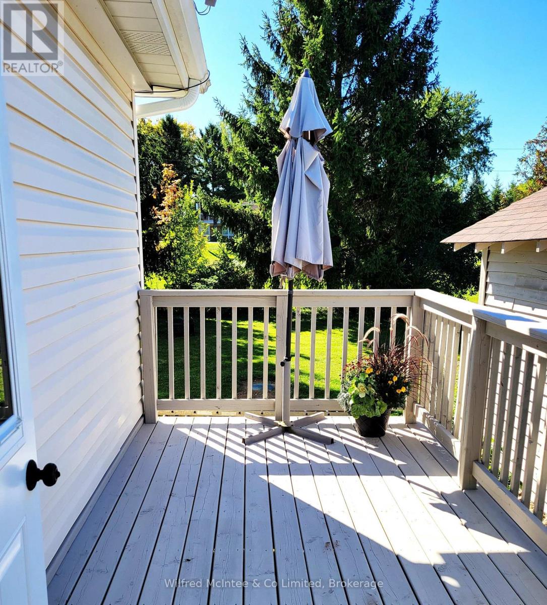 104 Meadows Drive, West Grey, Ontario N4N 3B8 - Photo 5 - X12629602