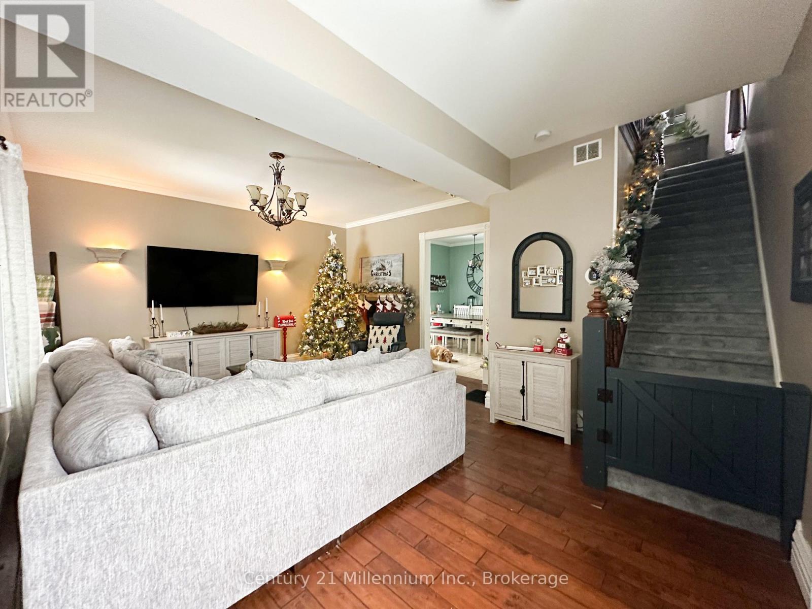 692 15th Street E, Owen Sound, Ontario  N4K 1X4 - Photo 10 - X12629610