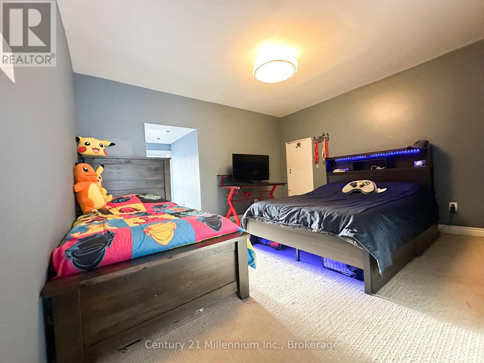 692 15th Street E, Owen Sound, Ontario  N4K 1X4 - Photo 26 - X12629610