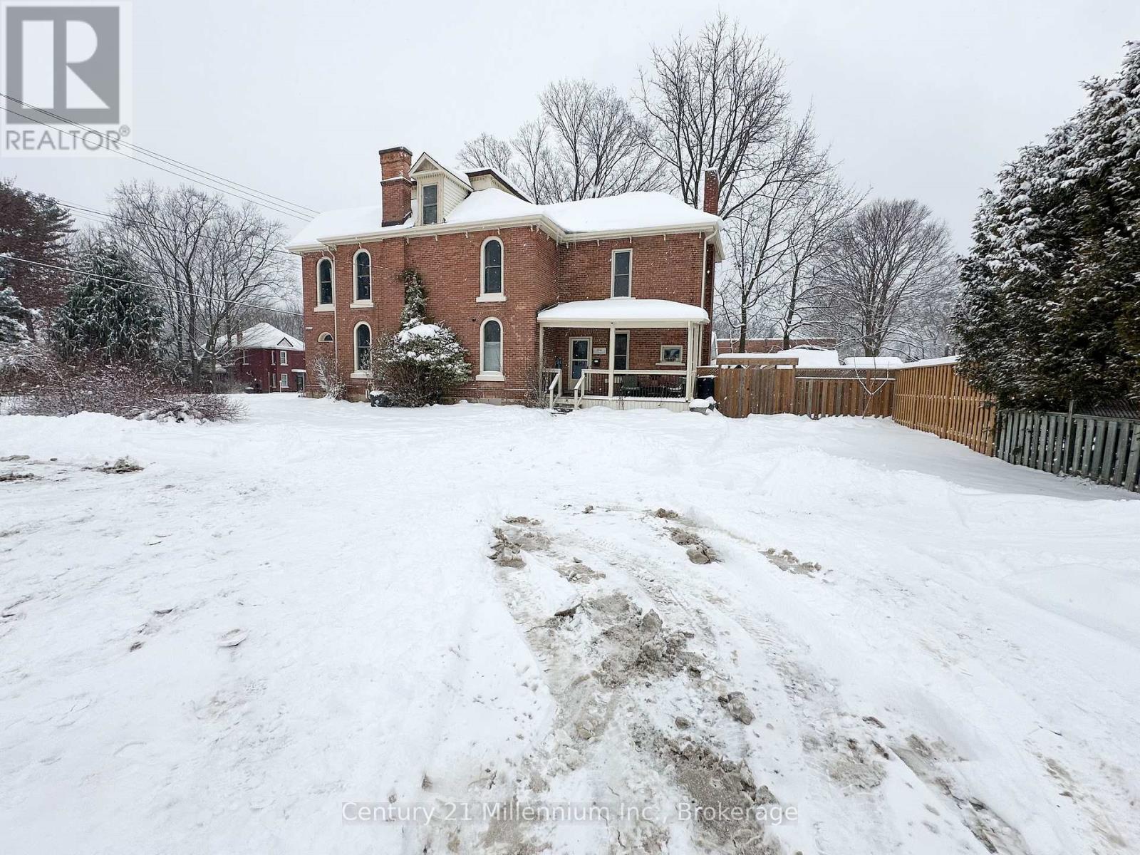 692 15th Street E, Owen Sound, Ontario  N4K 1X4 - Photo 3 - X12629610