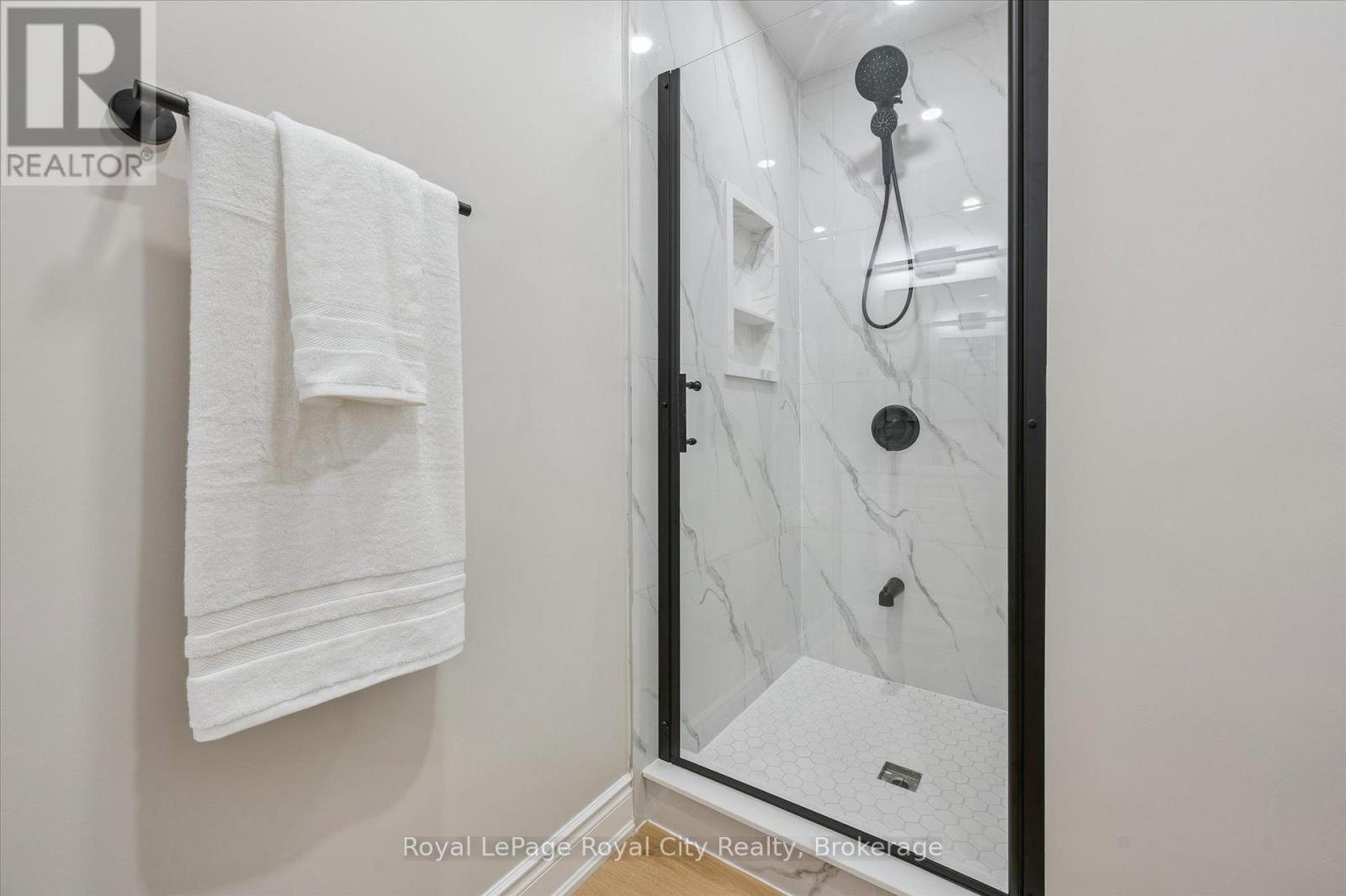 56 Dover Street, Waterloo, Ontario  N2J 1Z1 - Photo 24 - X12629616