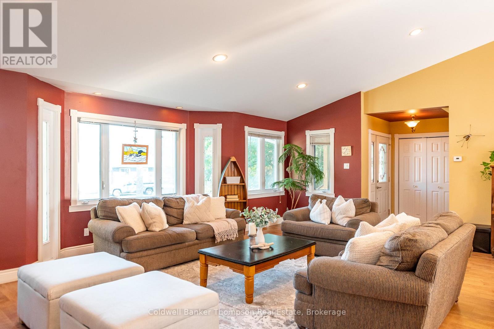 4237 Ravenscliffe Road, Huntsville, Ontario P1H 2J2 - Photo 12 - X12629630