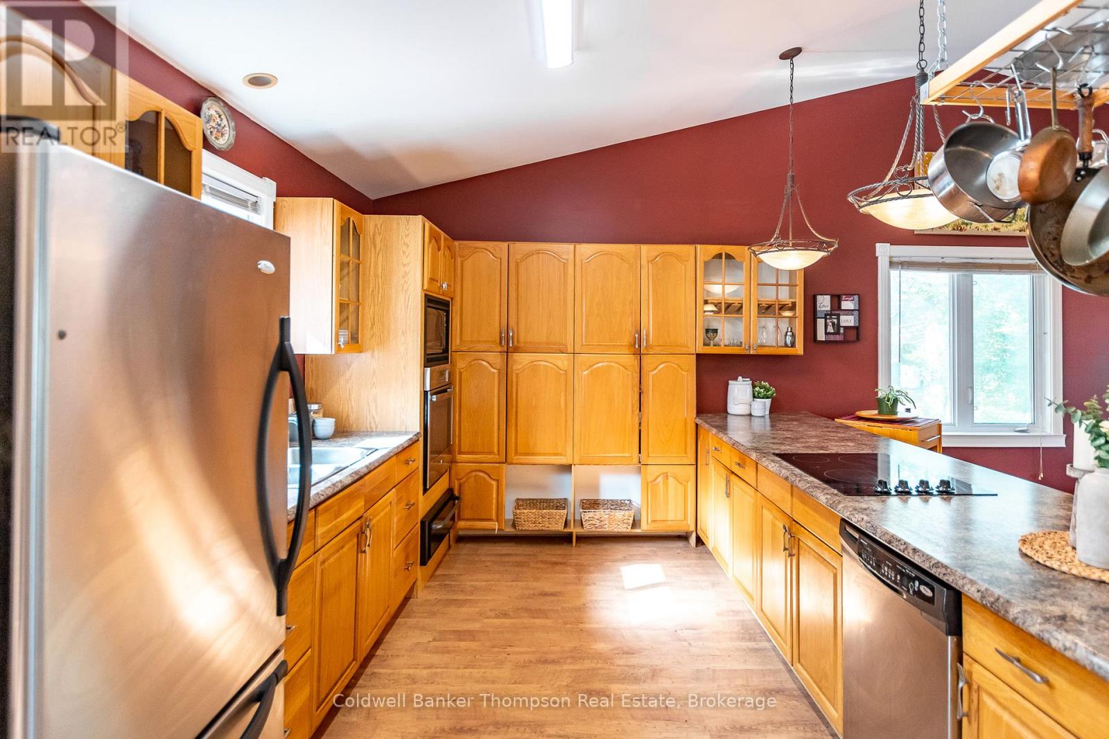 4237 Ravenscliffe Road, Huntsville, Ontario P1H 2J2 - Photo 15 - X12629630