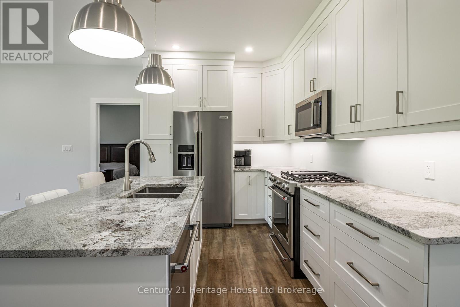 11651 Plank Road, Bayham (Eden), Ontario  N0J 1H0 - Photo 4 - X12629596