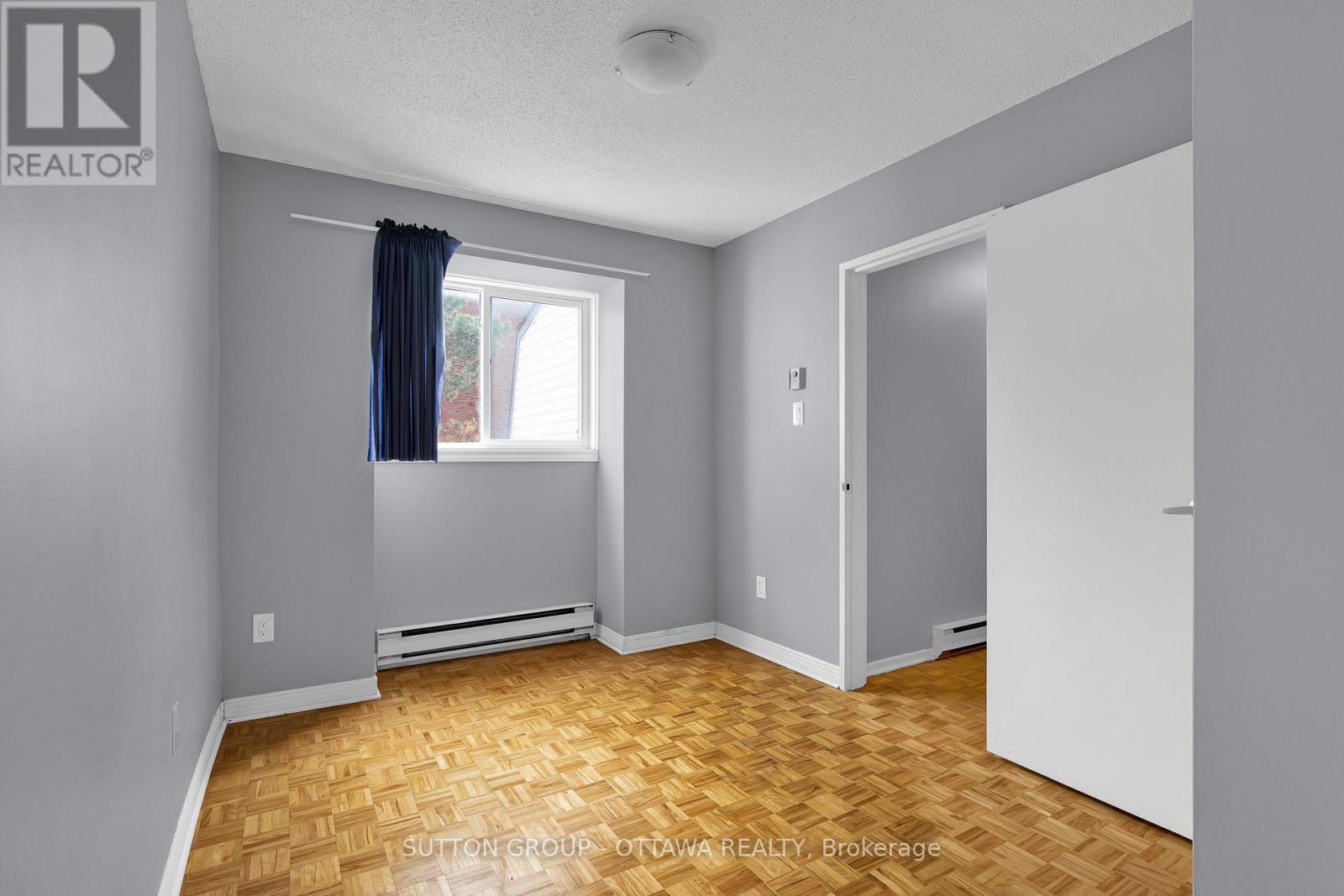 39j - 1958 Jasmine Crescent, Ottawa, Ontario K1J 7W1 - Photo 20 - X12409167