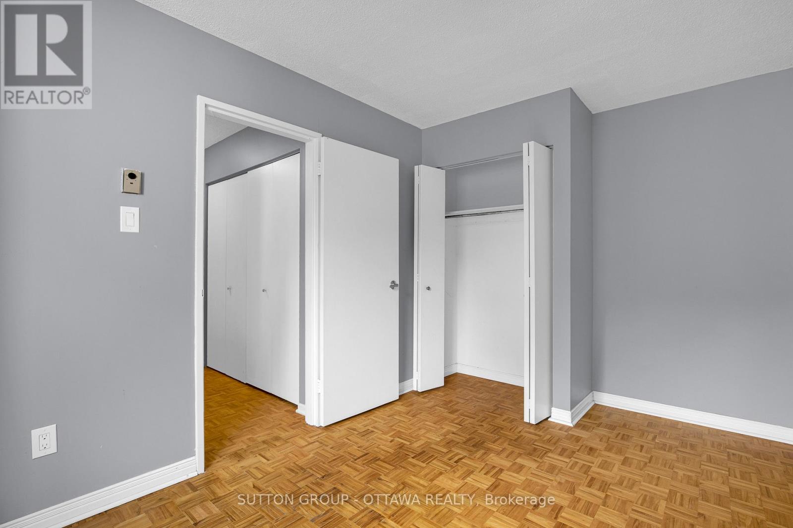 39j - 1958 Jasmine Crescent, Ottawa, Ontario K1J 7W1 - Photo 21 - X12409167