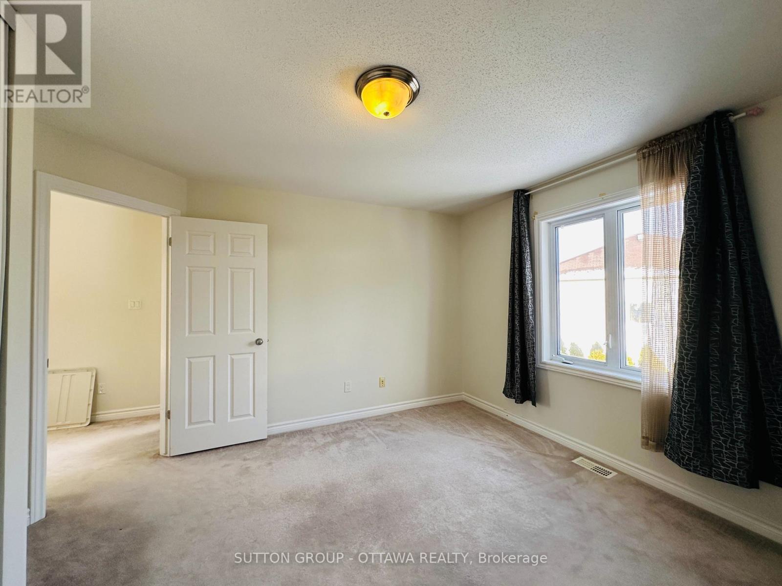 416 Cresthaven Drive, Ottawa, Ontario  K2G 4P4 - Photo 21 - X12555252