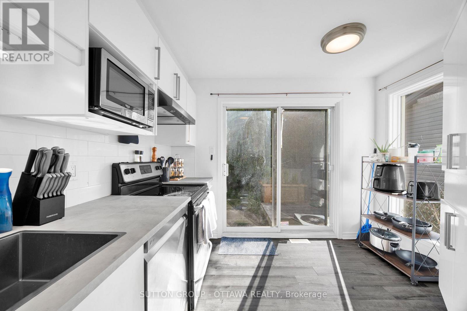 313 Stoneway Drive, Ottawa, Ontario K2G 6E7 - Photo 13 - X12558728