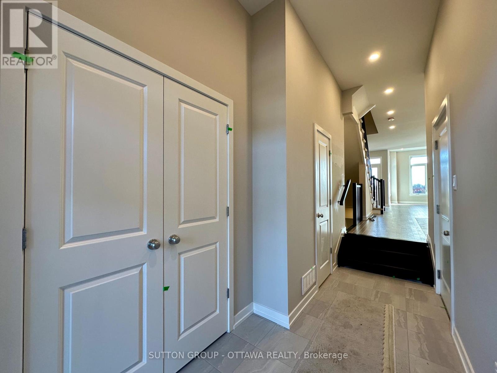 1047 Acoustic Way, Ottawa, Ontario  K4M 0Y2 - Photo 3 - X12590546