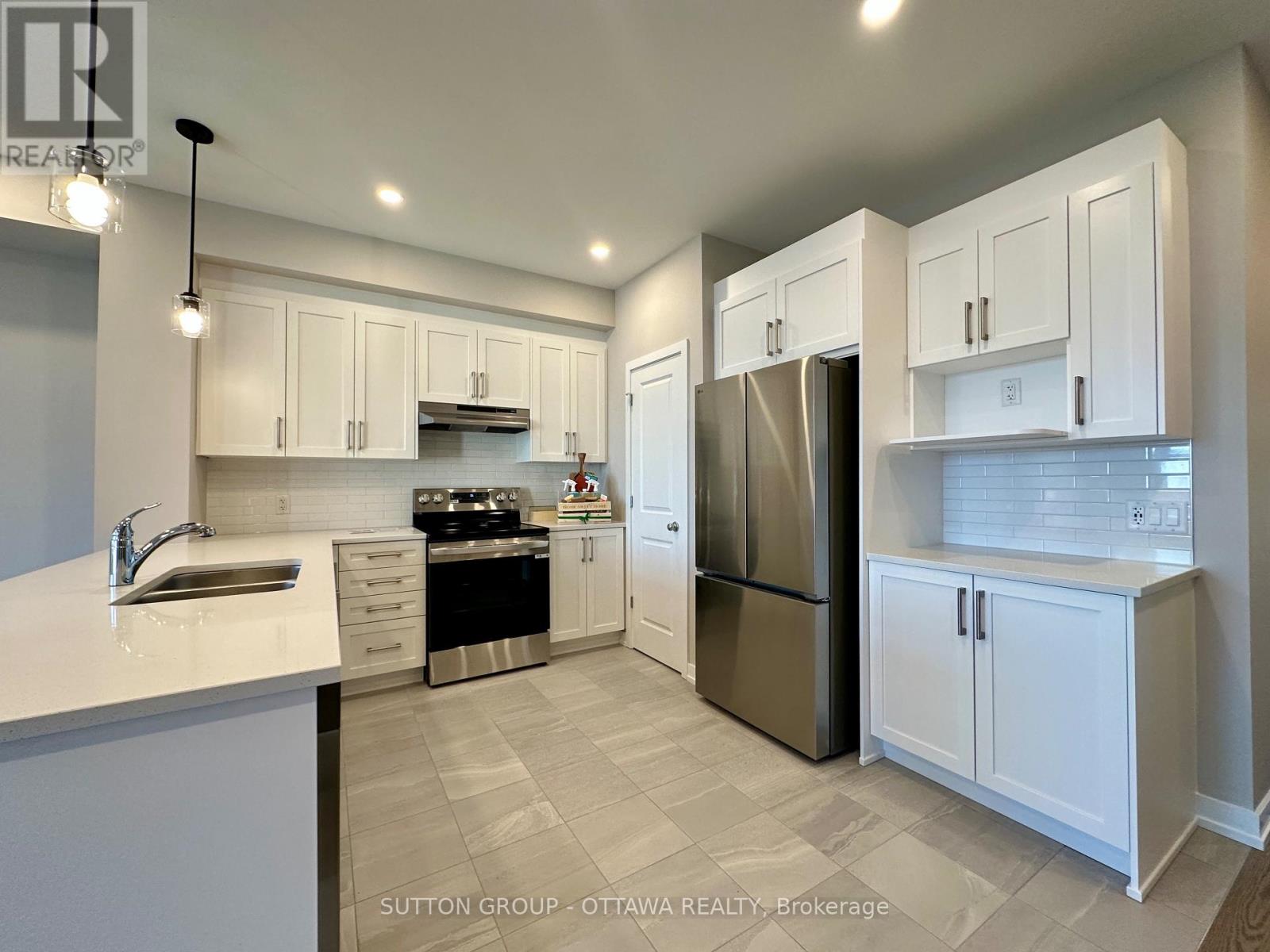 1047 Acoustic Way, Ottawa, Ontario  K4M 0Y2 - Photo 5 - X12590546