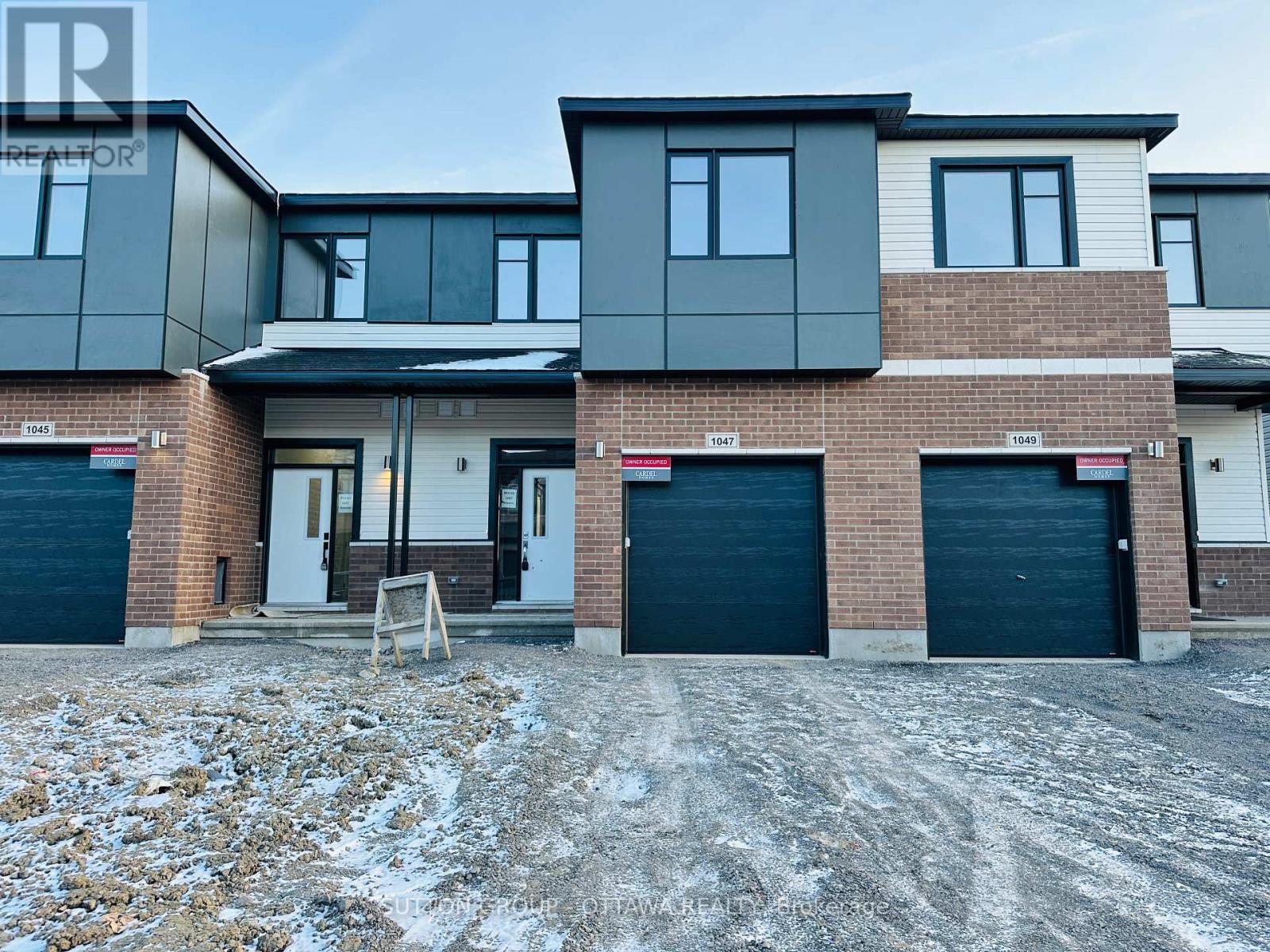 1047 ACOUSTIC WAY, Ottawa, Ontario