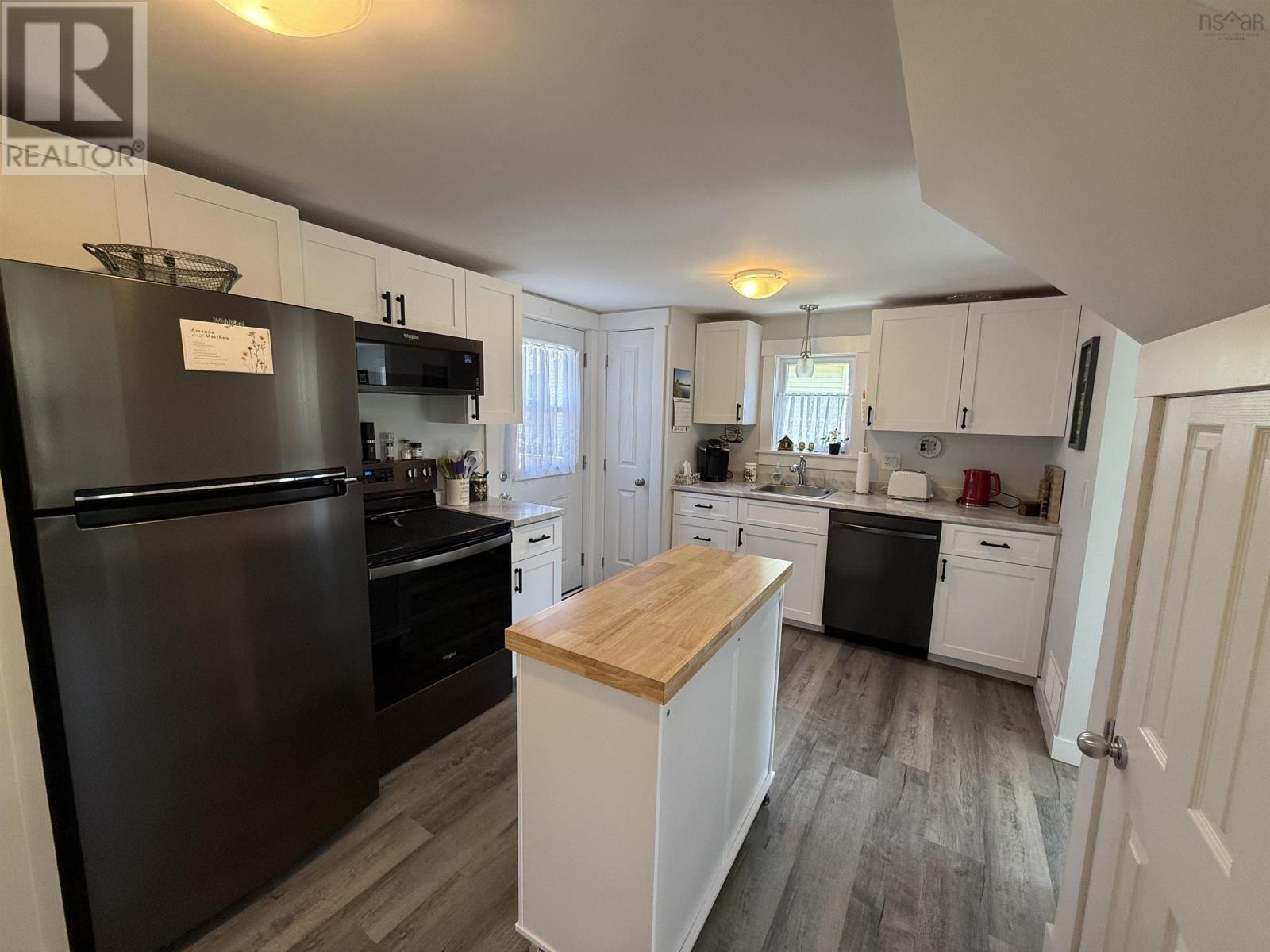 2005 East Prince Street, Salmon River, Nova Scotia  B2N 1K2 - Photo 5 - 202529387