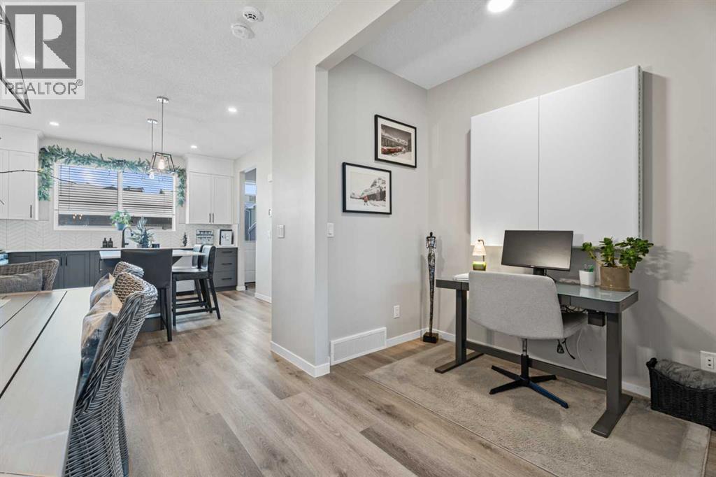 136 Dawson Drive, Chestermere, Alberta  T1X 1Z9 - Photo 10 - A2273877