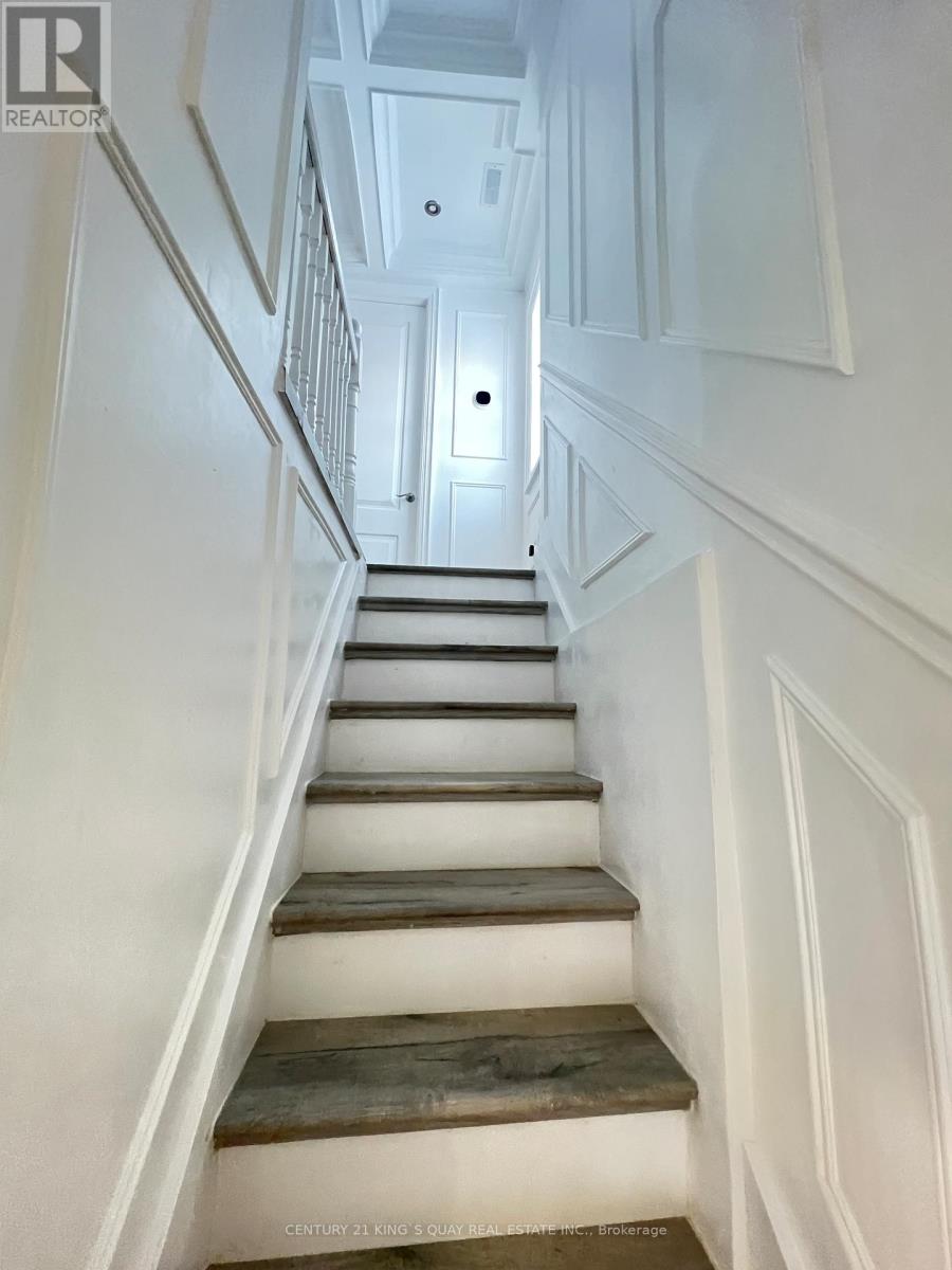 Main/up - 133 York Mills Road, Toronto, Ontario  M2L 1K4 - Photo 5 - C12627210