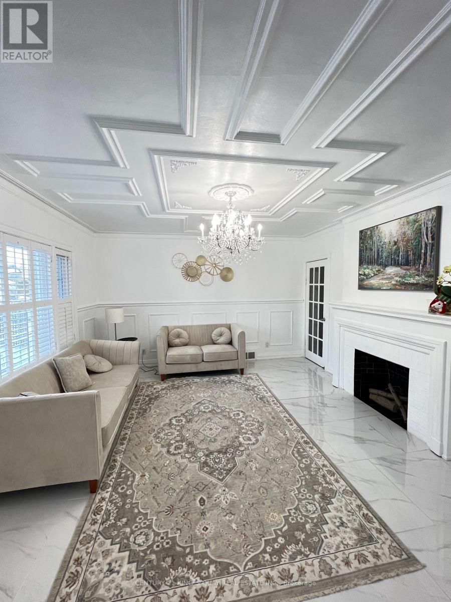 Main/up - 133 York Mills Road, Toronto, Ontario  M2L 1K4 - Photo 2 - C12627210